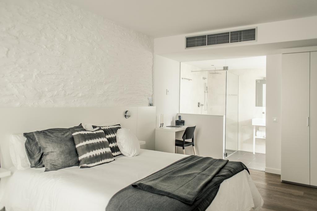 Tramuntana Hotel - Adults Only Cadaqués Rum bild